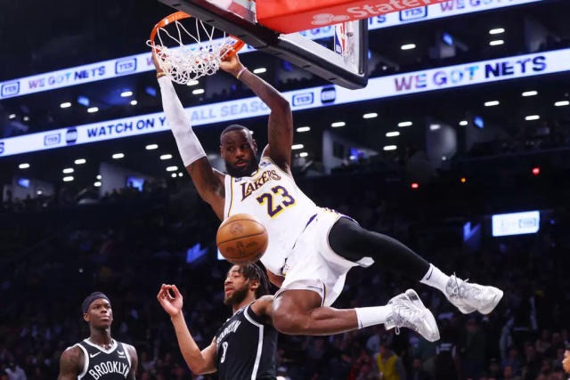 James is incredible! 9 three-pointers and 40 points led the Lakers to defeat the Nets